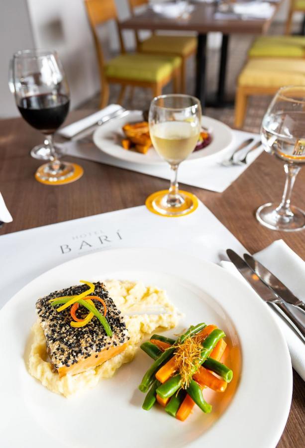 Hotel Bari 부카라망가 외부 사진
