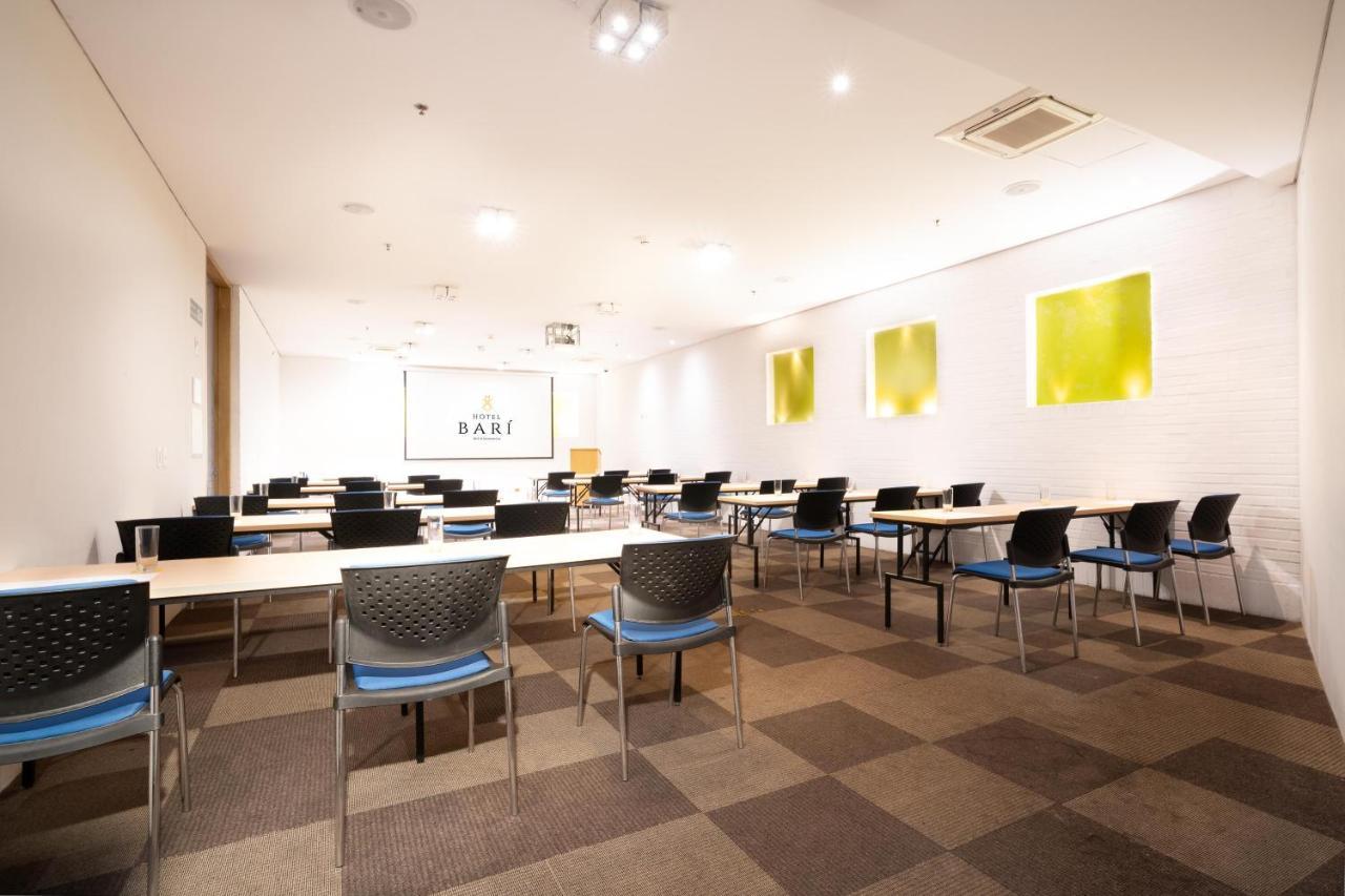 Hotel Bari 부카라망가 외부 사진