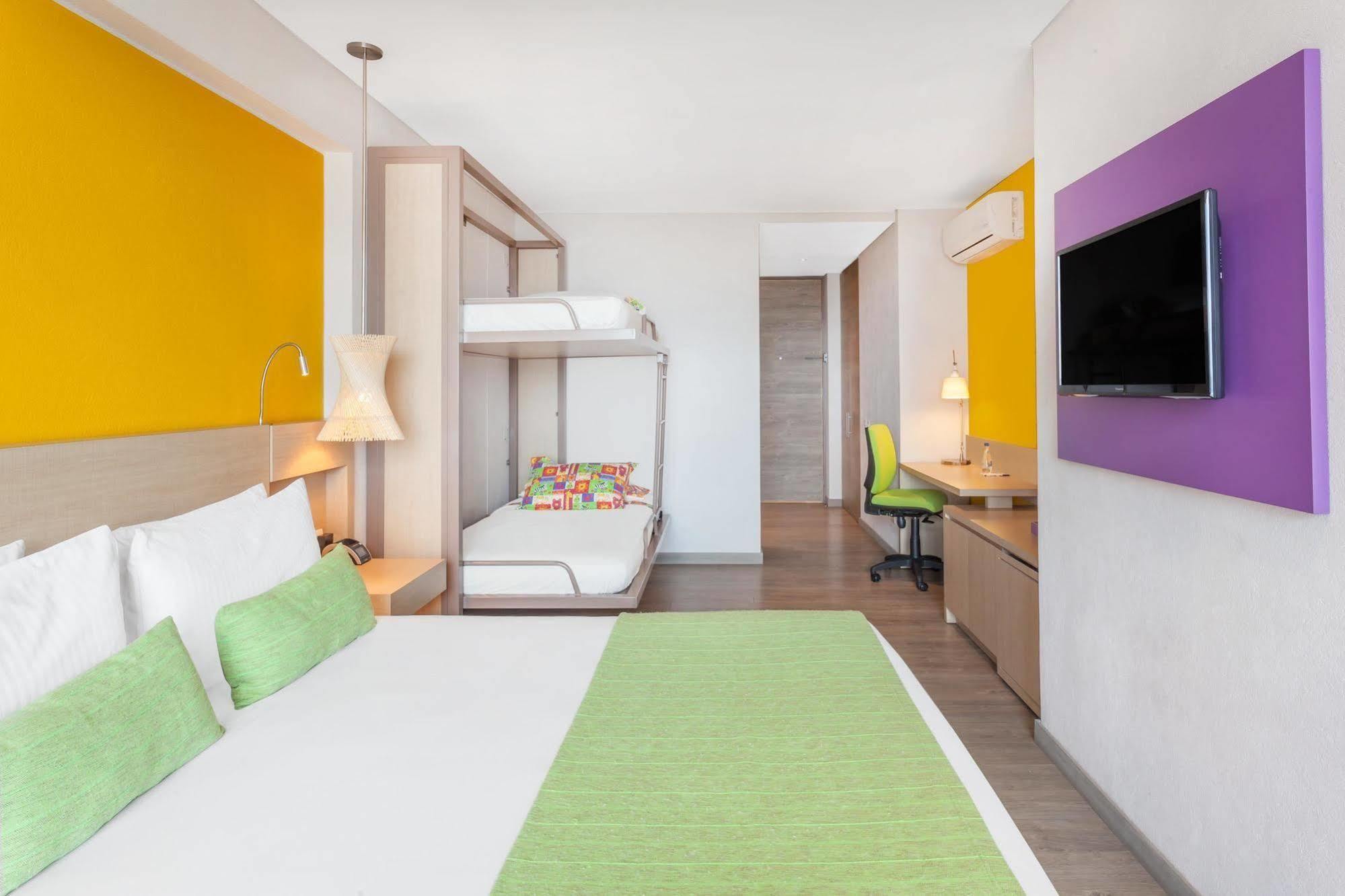 Hotel Bari 부카라망가 외부 사진